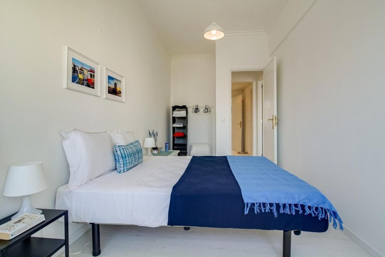 Apartment Modern 2 Bedroom With Views In Lisbon